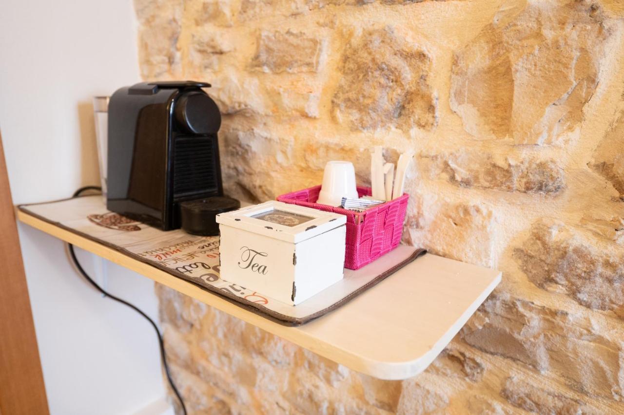 Piccola Pietra Bianca Hotell Giovinazzo Exteriör bild