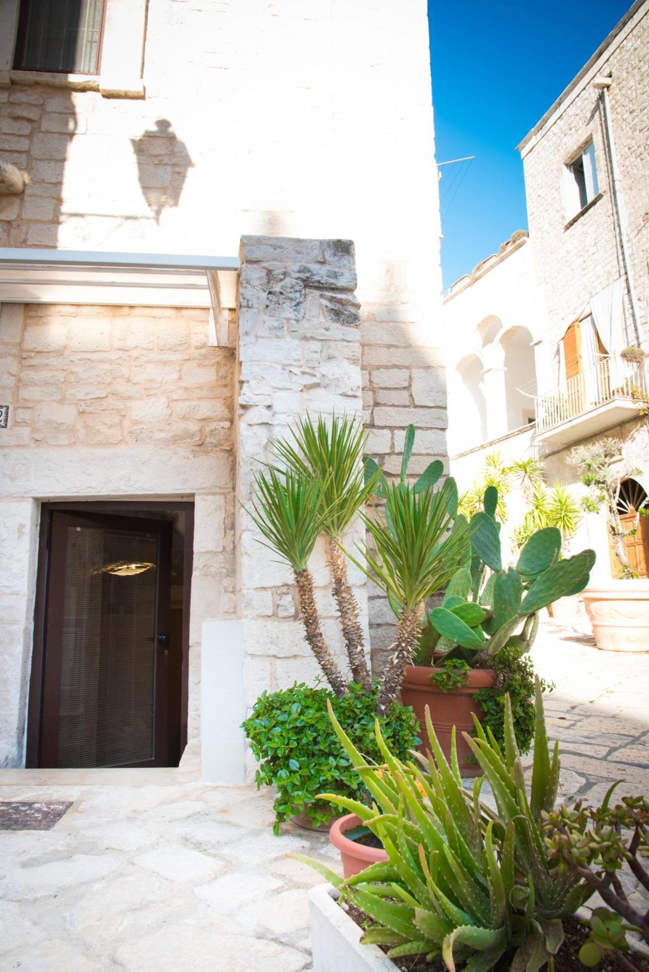 Piccola Pietra Bianca Hotell Giovinazzo Exteriör bild